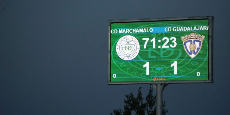 Marchamalo empata con el Guadalajara B en un debut intenso: penalti fallado y polémica incluida