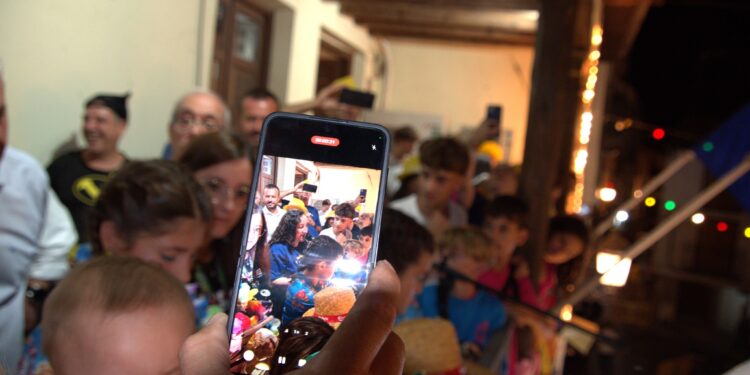 Horche da inicio a sus fiestas 2025 con la Peña El Colocón y un espectacular pregón