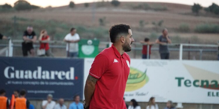 Marchamalo empata con el Guadalajara B en un debut intenso: penalti fallado y polémica incluida