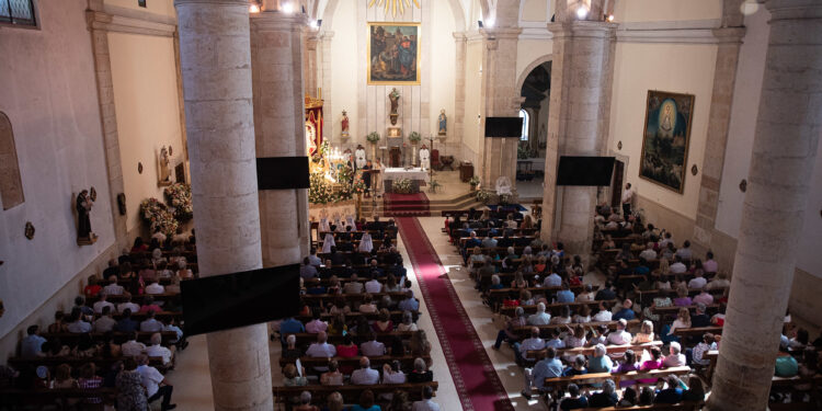 Pasacalles, misa solemne y vermú popular en el día grande de las fiestas de Yunquera de Henares