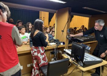 Consejo de la Infancia organiza “Noche en el Teatro” en Guadalajara: talleres creativos y diversión para niños y jóvenes