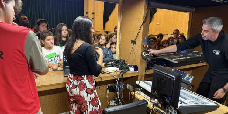 Consejo de la Infancia organiza “Noche en el Teatro” en Guadalajara: talleres creativos y diversión para niños y jóvenes