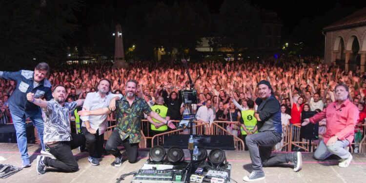 Fiestas Alovera 2025: gran participación, música, desfiles y actividades familiares