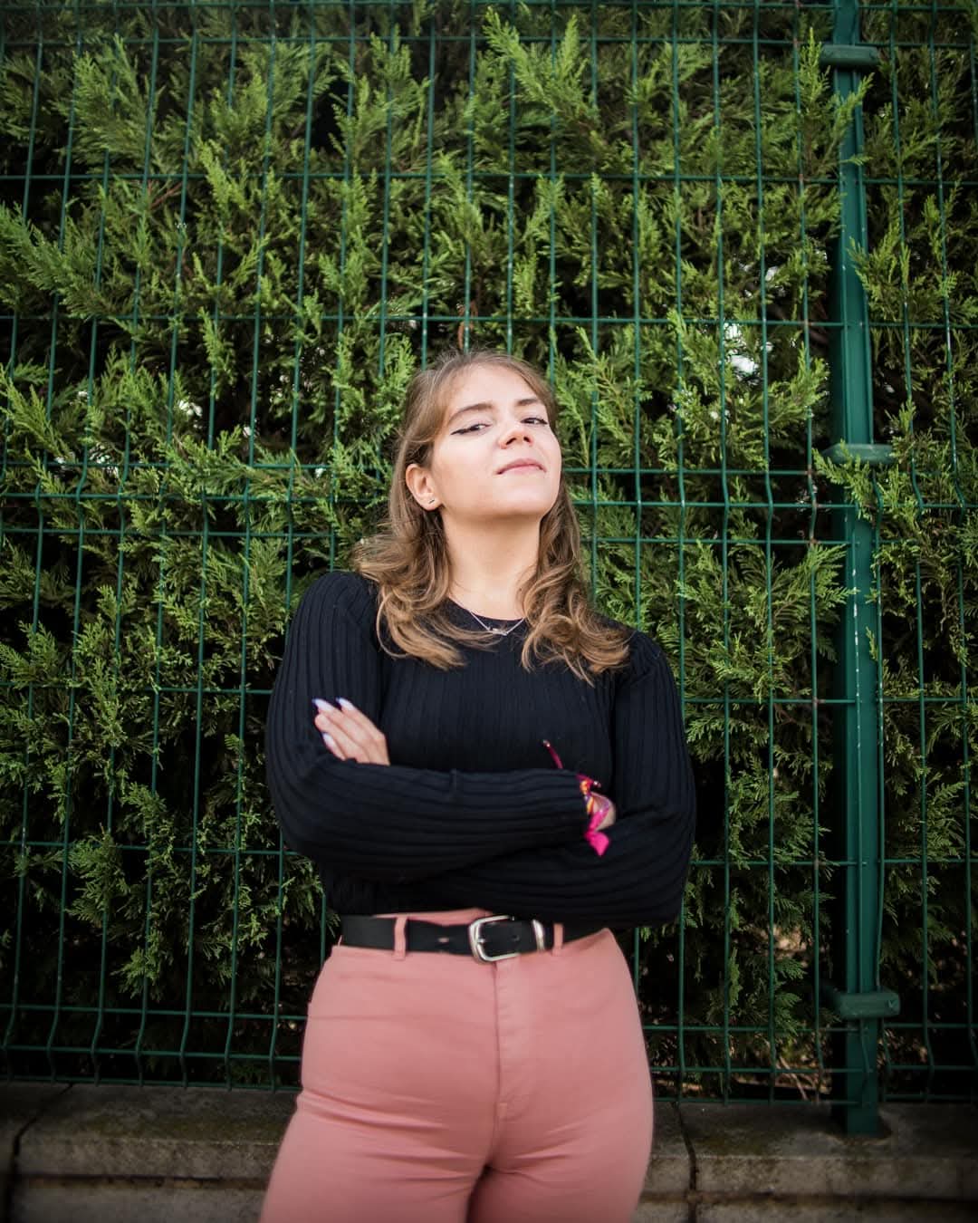 Ficha biográfica: Martina García Anguita

Nombre completo: Martina García Anguita

Fecha de nacimiento: 23 de septiembre de 1999

Lugar de nacimiento: Marchamalo, Guadalajara

Fecha de fallecimiento: 15 de septiembre de 2025 (25 años)

Lugar de fallecimiento: Madrid

Formación académica: Estudiante de Grado en Derecho en la Universidad de Alcalá

Trayectoria política:

Concejala de Podemos en el Ayuntamiento de Marchamalo (2019-2023)

Secretaria de Acción Institucional de Podemos Castilla-La Mancha

Portavoz del Área Joven de Podemos CLM

Responsable del Grupo de Trabajo de Movimiento Feminista hasta 2024

Consejera ciudadana elegida en la Asamblea de diciembre de 2024

Reconocimientos: Una de las concejalas más jóvenes de España en el mandato 2019 (19 años)

Recordada por: Su entrega, bondad, cercanía y su lucha constante por la justicia social y los derechos de los jóvenes.