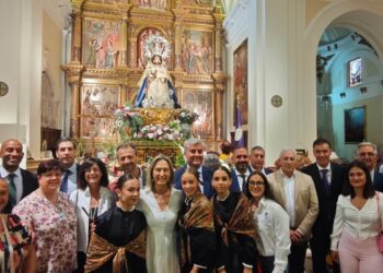 Ofrenda Floral a la Virgen de la Antigua en las Ferias 2025