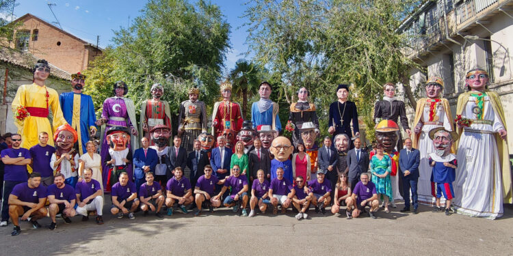 Primer desfile de Gigantes y Cabezudos en las Ferias de Guadalajara 2025