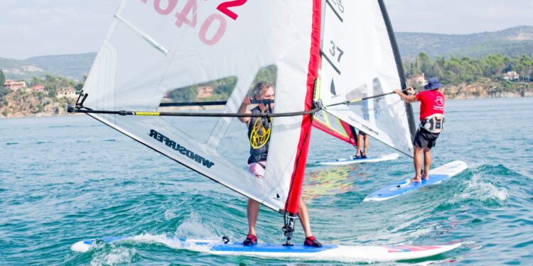 III Regata Solidaria de Castilla-La Mancha 2025 en Entrepeñas: deporte y solidaridad contra el osteosarcoma