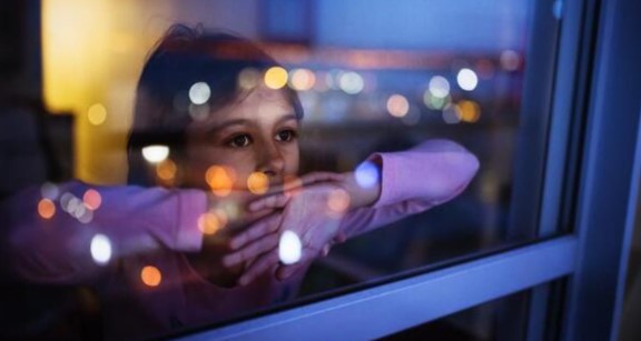 Protección infantil: AXA presenta su programa internacional contra la violencia