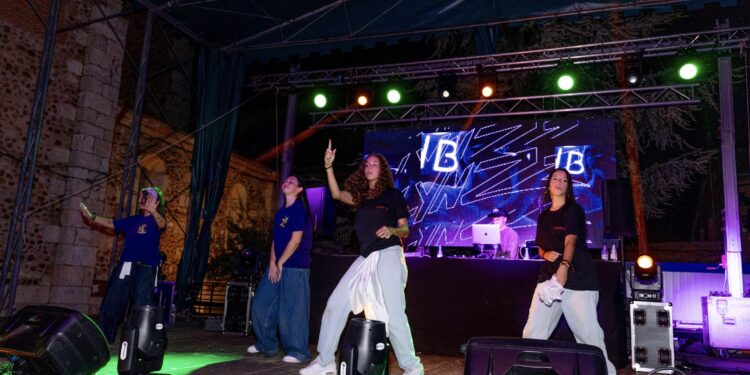 Festival “Alovera para el mundo”: arranque de las prefiestas con música y talento local