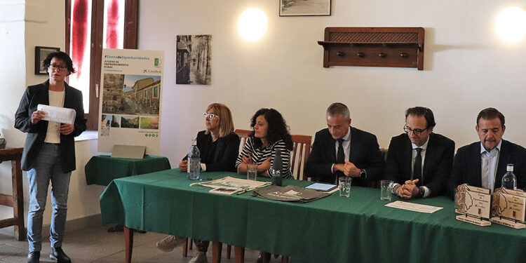 Entregados en Molina de Aragón los premios de emprendimiento rural “Tierra de Oportunidades” de CaixaBank y la ADR Alto Tajo