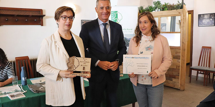 Entregados en Molina de Aragón los premios de emprendimiento rural “Tierra de Oportunidades” de CaixaBank y la ADR Alto Tajo