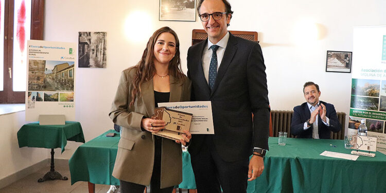 Entregados en Molina de Aragón los premios de emprendimiento rural “Tierra de Oportunidades” de CaixaBank y la ADR Alto Tajo