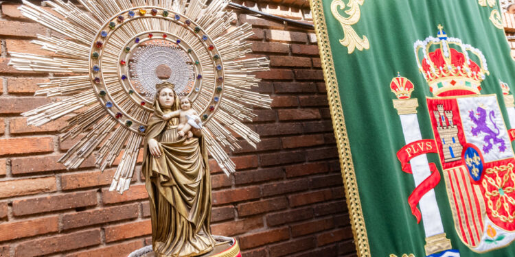 Homenaje a Cristina Moreno en Guadalajara con motivo de la Virgen del Pilar