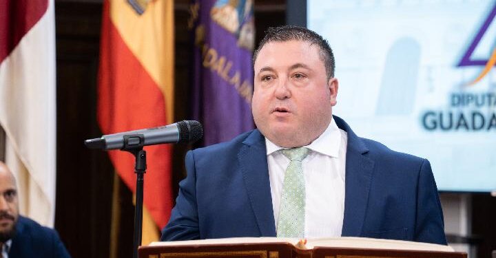 Alberto Guerrero asume como nuevo diputado provincial de Guadalajara y reorganiza competencias en el equipo de Gobierno