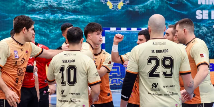 El Sanicentro BM Guadalajara logra su primera victoria en Cangas