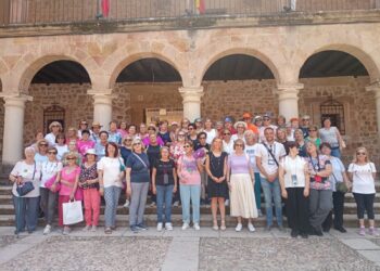 Cerca de 400 personas descubren el patrimonio y la gastronomía de Guadalajara con el programa “Conoce tu provincia”