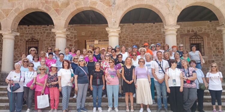 Cerca de 400 personas descubren el patrimonio y la gastronomía de Guadalajara con el programa “Conoce tu provincia”