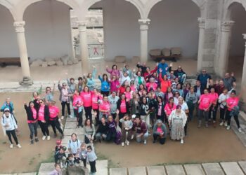 Cogolludo celebra el Día Internacional contra el Cáncer de Mama con zumba y almuerzo solidario