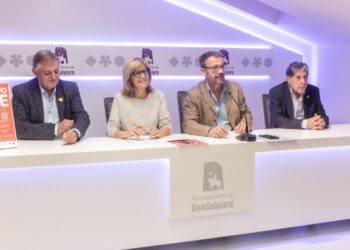 Concierto solidario en Guadalajara: “Nino Bravo: Libre, El Musical” apoya la investigación contra el cáncer