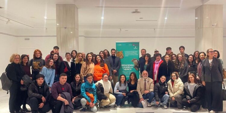 El IES José Luis Sampedro reduce la huella hídrica del Zoo de Guadalajara con un proyecto innovador de FP