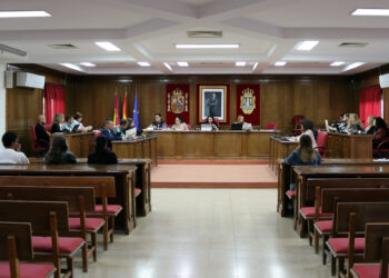 El Pleno de Azuqueca aborda sanciones a La Alameda Agua y Salud y transparencia municipal