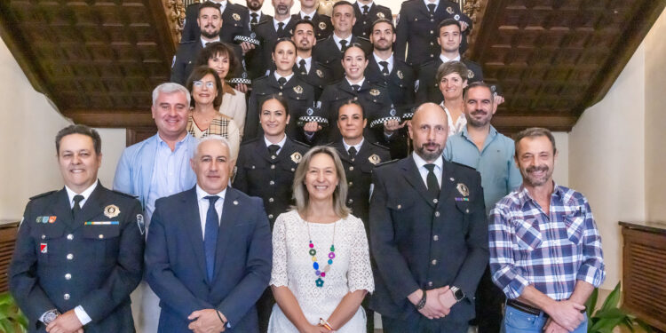 Quince nuevos agentes se incorporan a la Policía Local de Guadalajara para reforzar la seguridad ciudadana