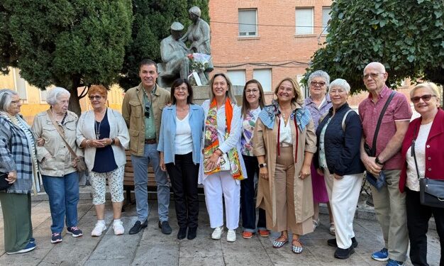 Guadalajara homenajea a las personas mayores en el Día Internacional con actos y renovación del monumento