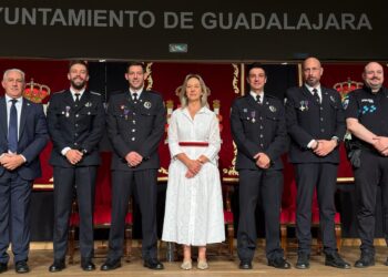 Guadalajara homenajea a su Policía Local en el Día de los Ángeles Custodios