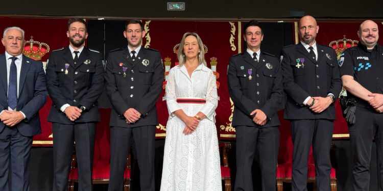 Guadalajara homenajea a su Policía Local en el Día de los Ángeles Custodios