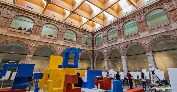 La Escuela de Arquitectura de la UAH celebra 25 años con exposiciones y mesas redondas en Alcalá de Henares