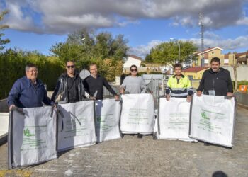 La Mancomunidad Vega del Henares Reparte 183 Sacas para la Recogida de Restos Vegetales en sus Municipios