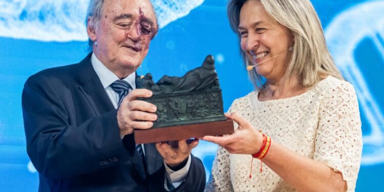 Mariano Barbacid recibe el Premio Valores Humanos y Culturales de la Fundación Siglo Futuro en Guadalajara