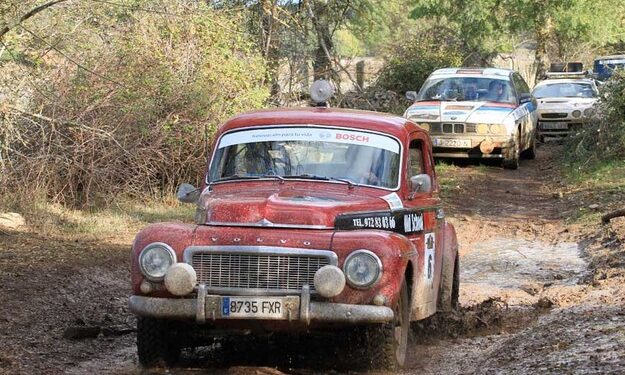 Los coches clásicos conquistan Guadalajara con la llegada del Spain Classic Raid 2025
