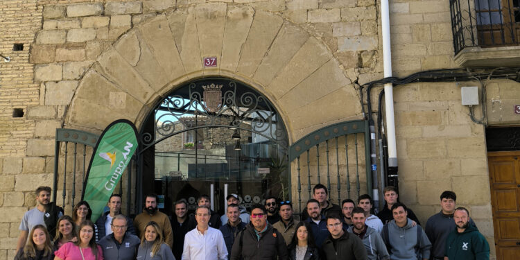 Jóvenes agricultores visitan Grupo AN en Navarra para conocer la transformación de hortalizas