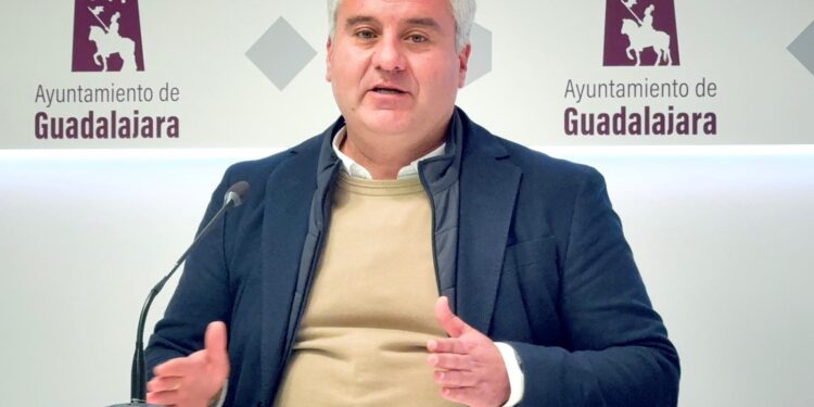 Grupo Popular exige 74 millones para Guadalajara en presupuestos regionales 2026: Fuerte San Francisco, CM-101, estación autobuses