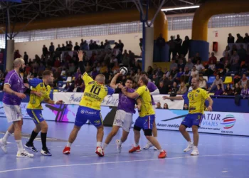 Derbi ASOBAL: BM Caserío Ciudad Real Gana 28-30 a SANICENTRO BM Guadalajara