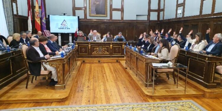 La Diputación de Guadalajara aprueba una moción contra la violencia machista con motivo del 25-N