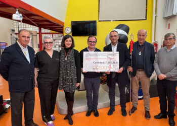 La Hermandad del Cristo de la Salud de Chiloeches entrega un donativo solidario a la Fundación NIPACE, recientemente nombrada Hermana de Honor