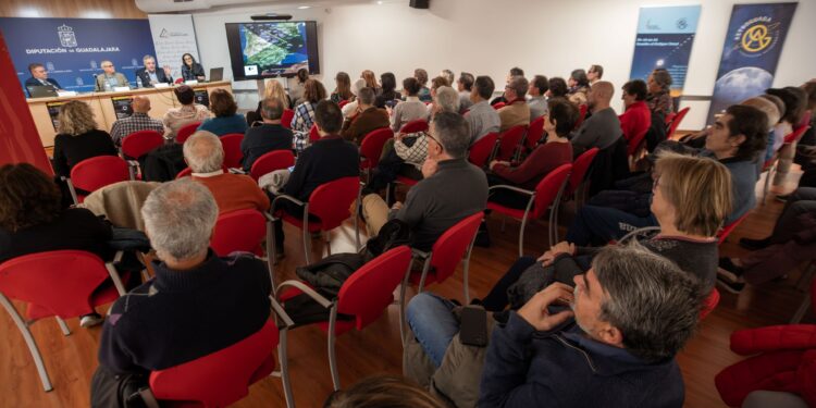 Eclipse Solar 2026 en Guadalajara: Retos y Oportunidades para la Provincia en el Ciclo de Otoño de la Asociación de la Prensa