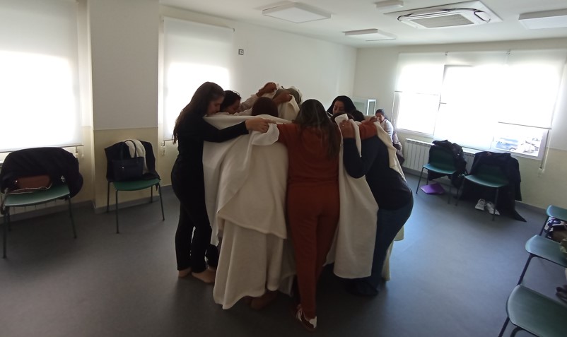 El Área de Empleo de Cruz Roja Guadalajara reflexiona sobre la violencia contra la mujer a través de la popular canción “Don Federico”