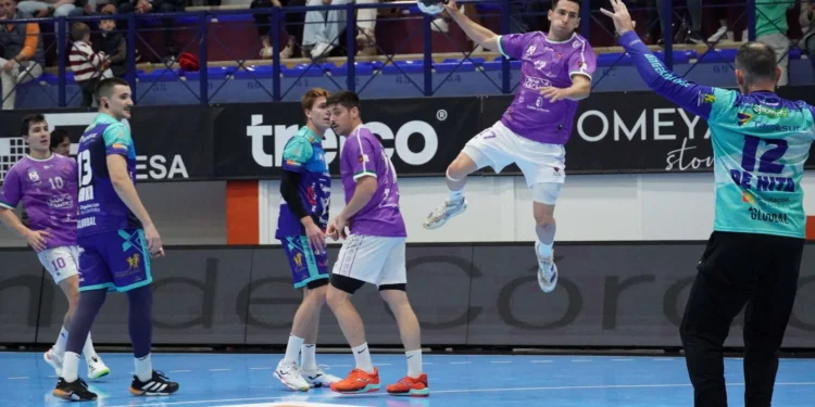 El SANICENTRO BM Guadalajara sucumbe por 33-29 ante el Cajasol Ángel Ximénez Puente Genil