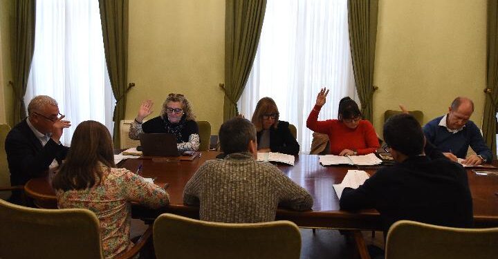 La Diputación de Guadalajara Destina 147.500 € a Contrataciones y Emprendedores en Pueblos de Menos de 20.000 Habitantes