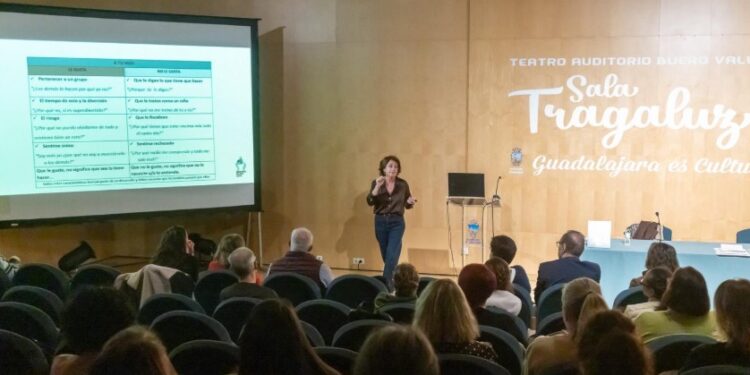 Prevención del consumo de alcohol en menores: Guadalajara lanza la iniciativa 'Menores ni una gota