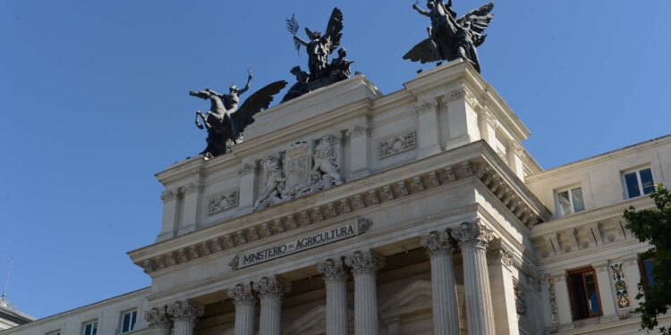 El Ministerio de Agricultura destina 27,8 millones en ayudas directas a agricultores y ganaderos afectados por los incendios forestales