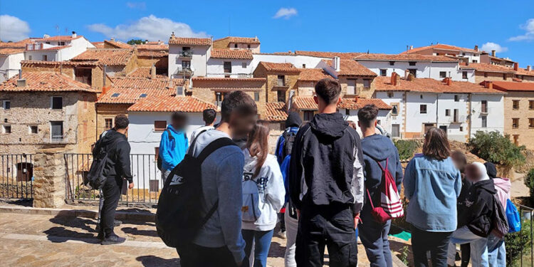 Jóvenes Embajadores: estudiantes descubren y valoran los Geoparques de Molina–Alto Tajo y Maestrazgo