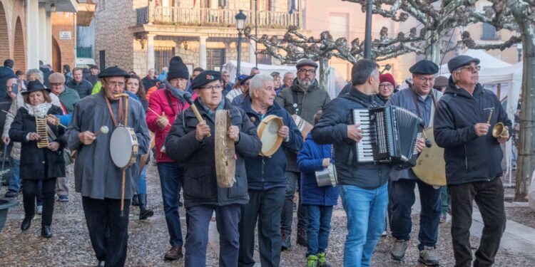 La Ronda de Azuqueca Gana el XXXV Certamen de Rondas de Torija: Éxito Histórico en la Edición Navideña