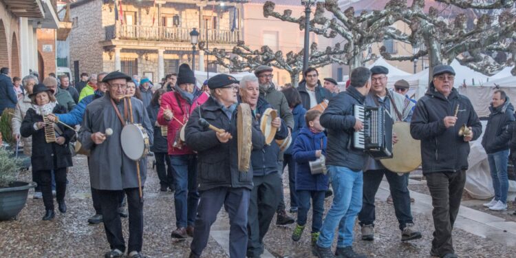 La Ronda de Azuqueca Gana el XXXV Certamen de Rondas de Torija: Éxito Histórico en la Edición Navideña