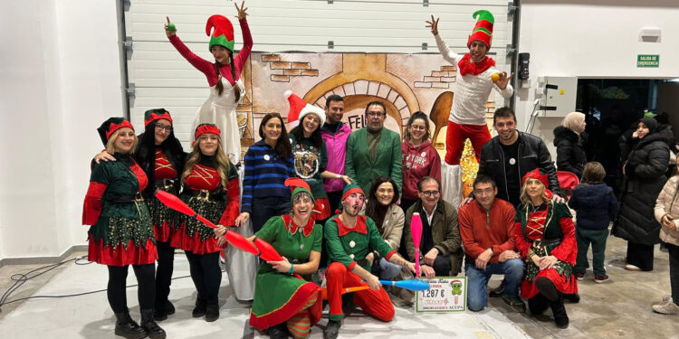 ACEPA recauda 1.300 euros para Nipace con su campaña “Buscando a Keka” en Azuqueca: Navidad solidaria en el comercio local