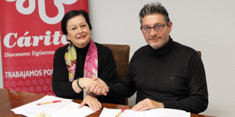 Cáritas Diocesana y Guadalajara CF impulsan la inclusión social en Guadalajara a través del deporte base