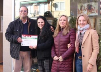 Ayuntamiento de Guadalajara premia el talento navideño del comercio local con el Concurso de Escaparates 2025